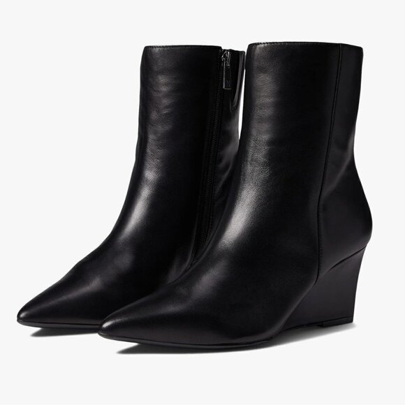 Naturalizer Dario Pointed Toe Bootie in Black Leather (WIDE) - Picture 1 of 13